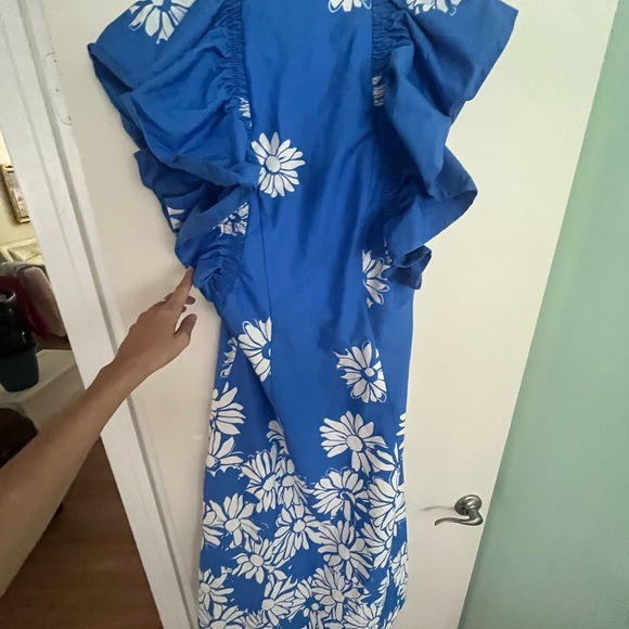 DRESS - Picture 3 of 3